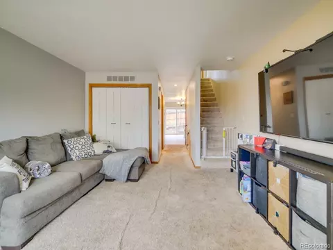 2108 Oakcrest Cir, Castle Rock, CO 80104