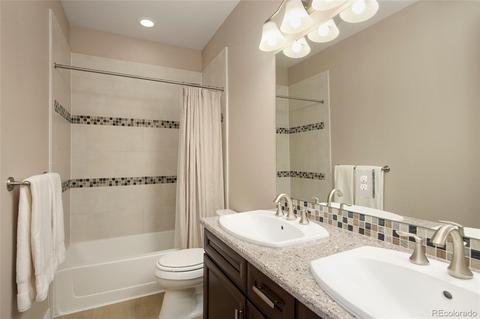 8441 E 54th Dr, Denver, CO 80238 photo 32