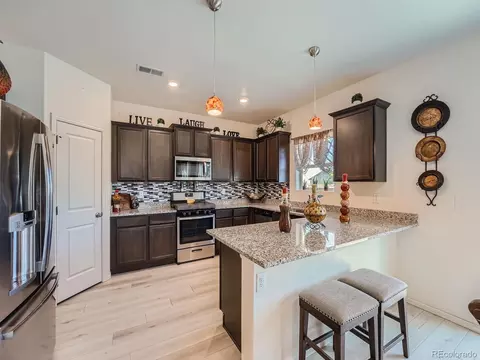 332 Spruce St, Bennett, CO 80102 photo 4