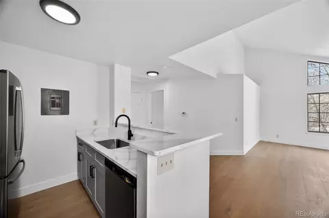 Kitchen - 4831 White Rock Cir #H, Boulder, CO 80301 photo 9 of 9