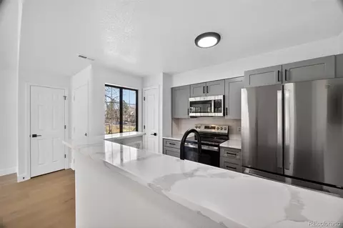 Kitchen - 4831 White Rock Cir #H, Boulder, CO 80301 photo 5 of 9