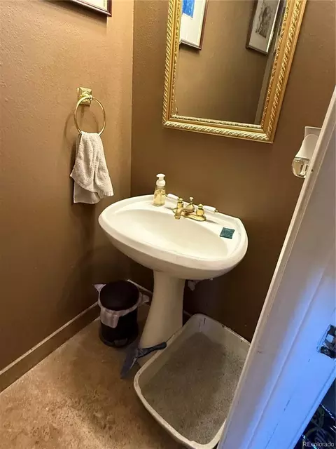 Bath - 9018 E Mansfield Ave, Denver, CO 80237 photo 2 of 4