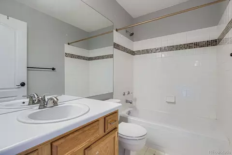 Bath - 19827 E Prentice Ave, Centennial, CO 80015 photo 4 of 6