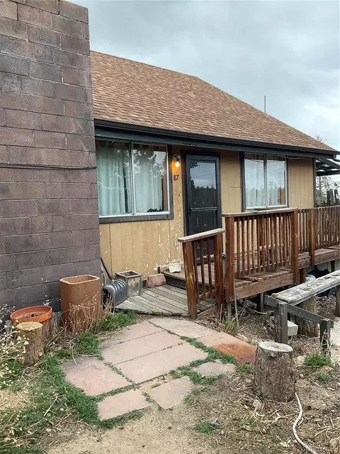 87 Circle Rd, Golden, CO 80403