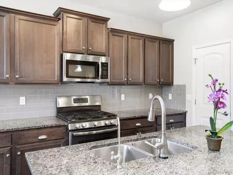 Kitchen - 19983 E 54th Ave, Denver, CO 80249 photo 5 of 6