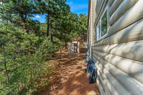 Exterior - 8220 W Us Highway 24, Cascade, CO 80809 photo 6 of 8