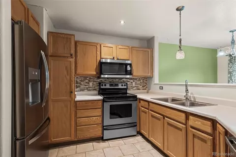 2002 E 102nd Cir, Thornton, CO 80229 photo 6