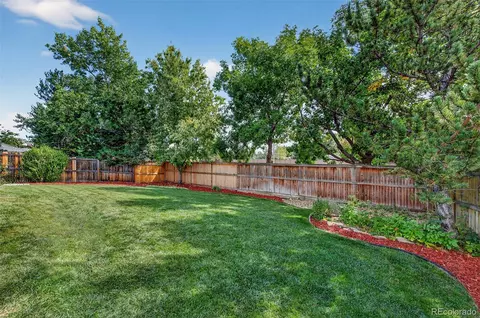 Exterior - 18330 E Baltic Pl, Aurora, CO 80013 photo 5 of 11