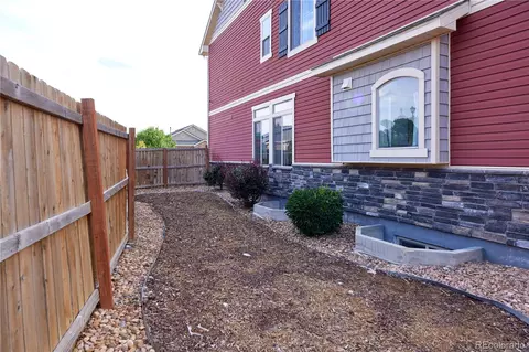 Exterior - 23593 E Chenango Pl, Aurora, CO 80016 photo 7 of 9
