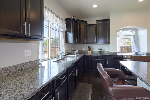 Kitchen - 23593 E Chenango Pl, Aurora, CO 80016 photo 2 of 6