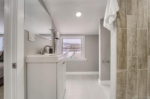 4668 Leaf Ct, Denver, CO 80216 photo 21