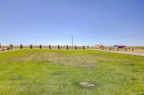 Exterior - 45425 Wolf Creek Dr, Bennett, CO 80102 photo 4 of 6