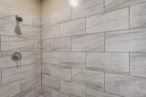 Bath - 45425 Wolf Creek Dr, Bennett, CO 80102 photo 6 of 7