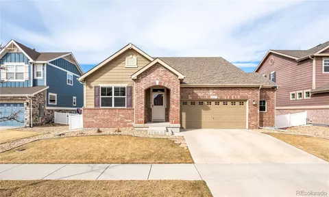 2317 Winding Dr, Longmont, CO 80504