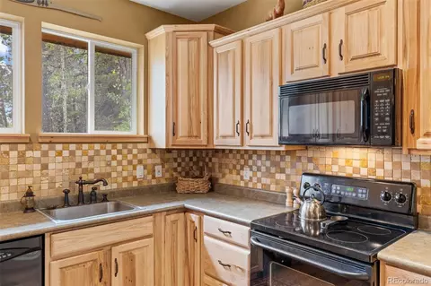 Kitchen - 1224 Circle 73, Fairplay, CO 80440 photo 4 of 5