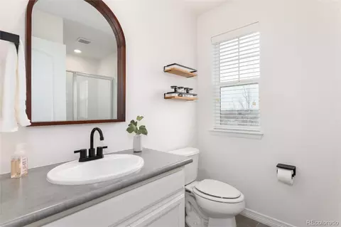 Bath - 20993 E Doane Pl, Aurora, CO 80013 photo 5 of 7