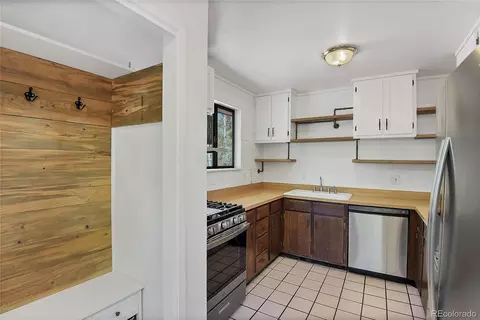 Kitchen - 12276 Styve Rd, Conifer, CO 80433 photo 1 of 3