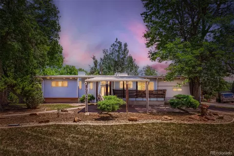 700 Dudley St, Lakewood, CO 80215