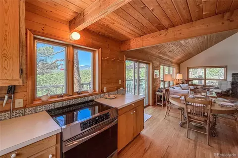 Kitchen - 18673 State Highway 7, Lyons, CO 80540 photo 3 of 3