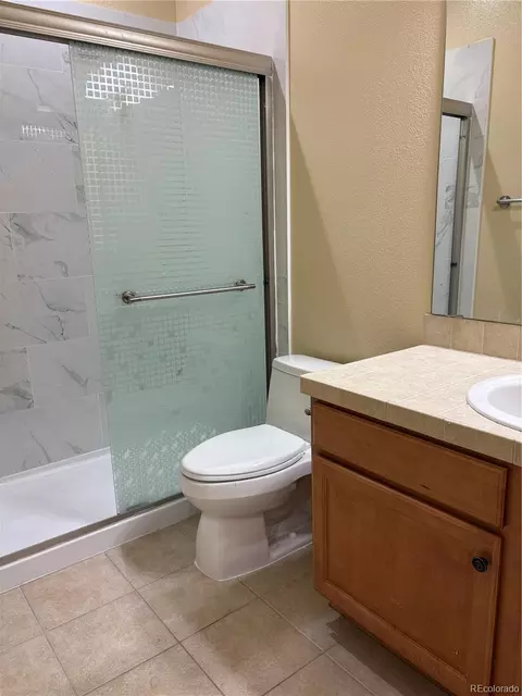 Bath - 21010 Eldorado Dr, Aurora, CO 80013 photo 4 of 4