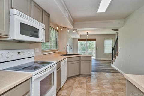 21643 E 38th Pl, Denver, CO 80249 photo 14