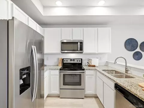 Kitchen - 16035 Elk Pl, Denver, CO 80239 photo 2 of 6