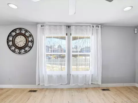 Living - 4501 E 121st Pl, Thornton, CO 80241 photo 1 of 3