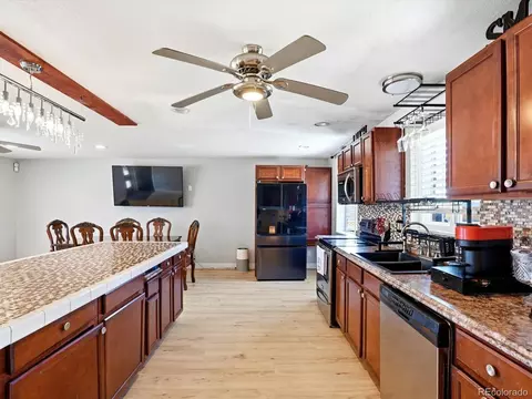 Kitchen - 4501 E 121st Pl, Thornton, CO 80241 photo 5 of 5