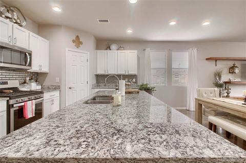 16195 E Warner Dr, Denver, CO 80239 photo 8