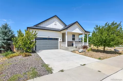 257 S Scottsburg Ct, Aurora, CO 80018