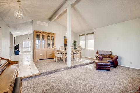 13004 Elgin Dr, Denver, CO 80239 photo 6