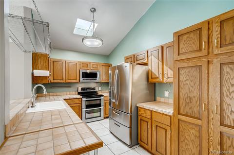 13004 Elgin Dr, Denver, CO 80239 photo 7