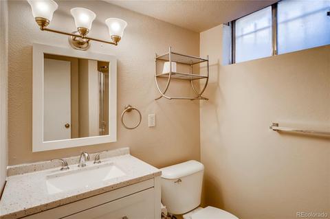 13004 Elgin Dr, Denver, CO 80239 photo 22