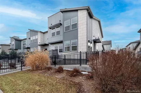 16206 E Warner Dr, Denver, CO 80239 photo 3