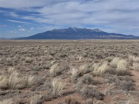 16 Sixth St, Blanca, CO 81123