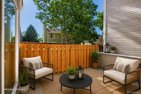 Exterior - 4927 S Eagle Cir, Aurora, CO 80015 photo 6 of 8