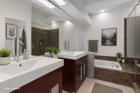 Bath - 4927 S Eagle Cir, Aurora, CO 80015 photo 2 of 5