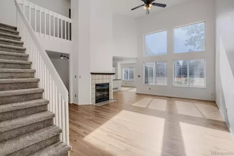 Living - 4927 S Eagle Cir, Aurora, CO 80015 photo 2 of 6