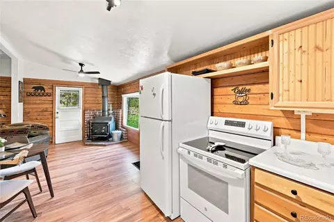 Kitchen - 464 Long Trail Rd, Black Hawk, CO 80422 photo 4 of 5