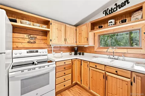Kitchen - 464 Long Trail Rd, Black Hawk, CO 80422 photo 1 of 5