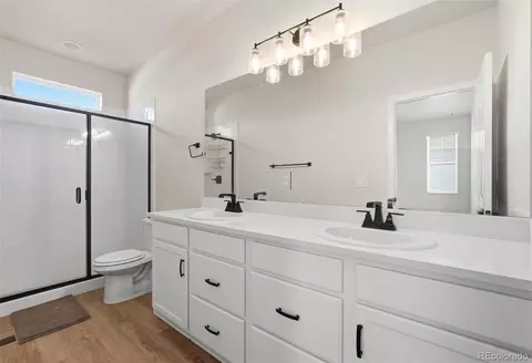 Bath - 24431 E 41st Ave, Aurora, CO 80019 photo 1 of 2