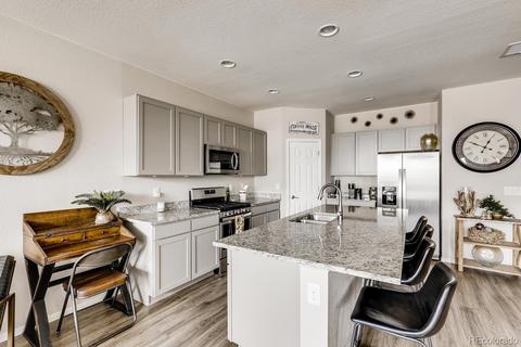 16235 E Warner Dr, Denver, CO 80239 photo 12
