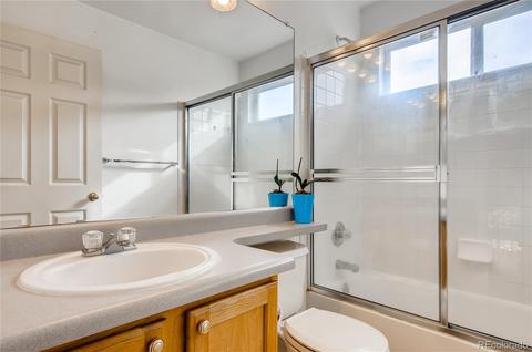4814 Deephaven Ct, Denver, CO 80239 photo 9