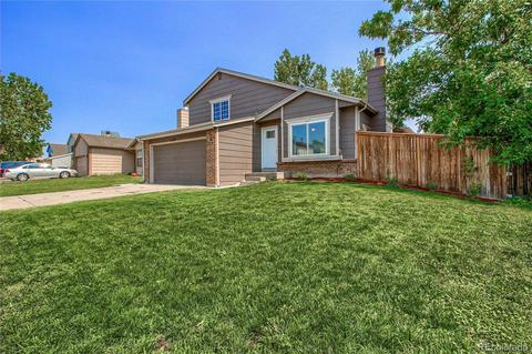 4584 Sable St, Denver, CO 80239 photo 3