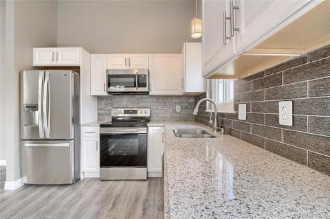 4584 Sable St, Denver, CO 80239 photo 8