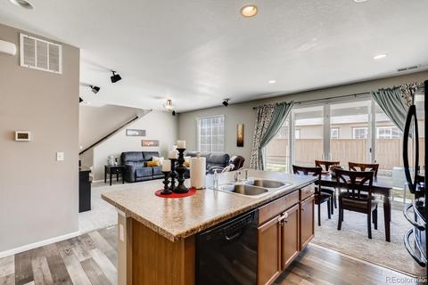 25566 E Maple Ave, Aurora, CO 80018 photo 8