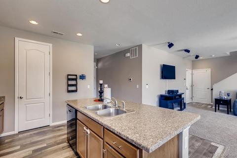 25566 E Maple Ave, Aurora, CO 80018 photo 10