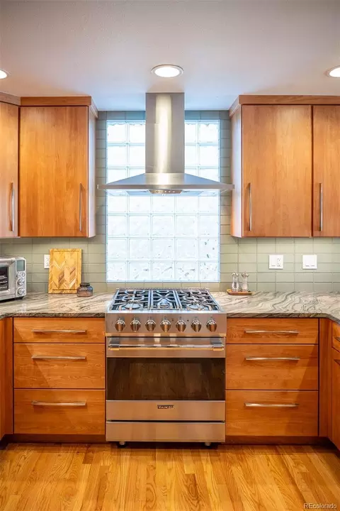 733 15th St, Golden, CO 80401