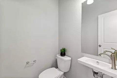 22043 E 38th Pl, Aurora, CO 80019 photo 29