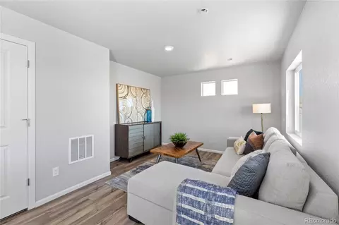 22043 E 38th Pl, Aurora, CO 80019 photo 17